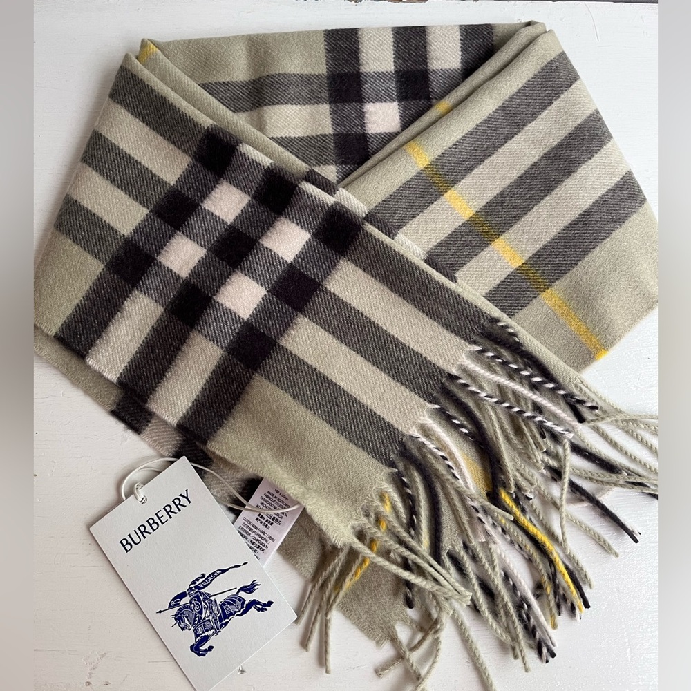 BURBERRY Giant Icon Check Cashmere Scarf- Hunter - Picture 12 of 12